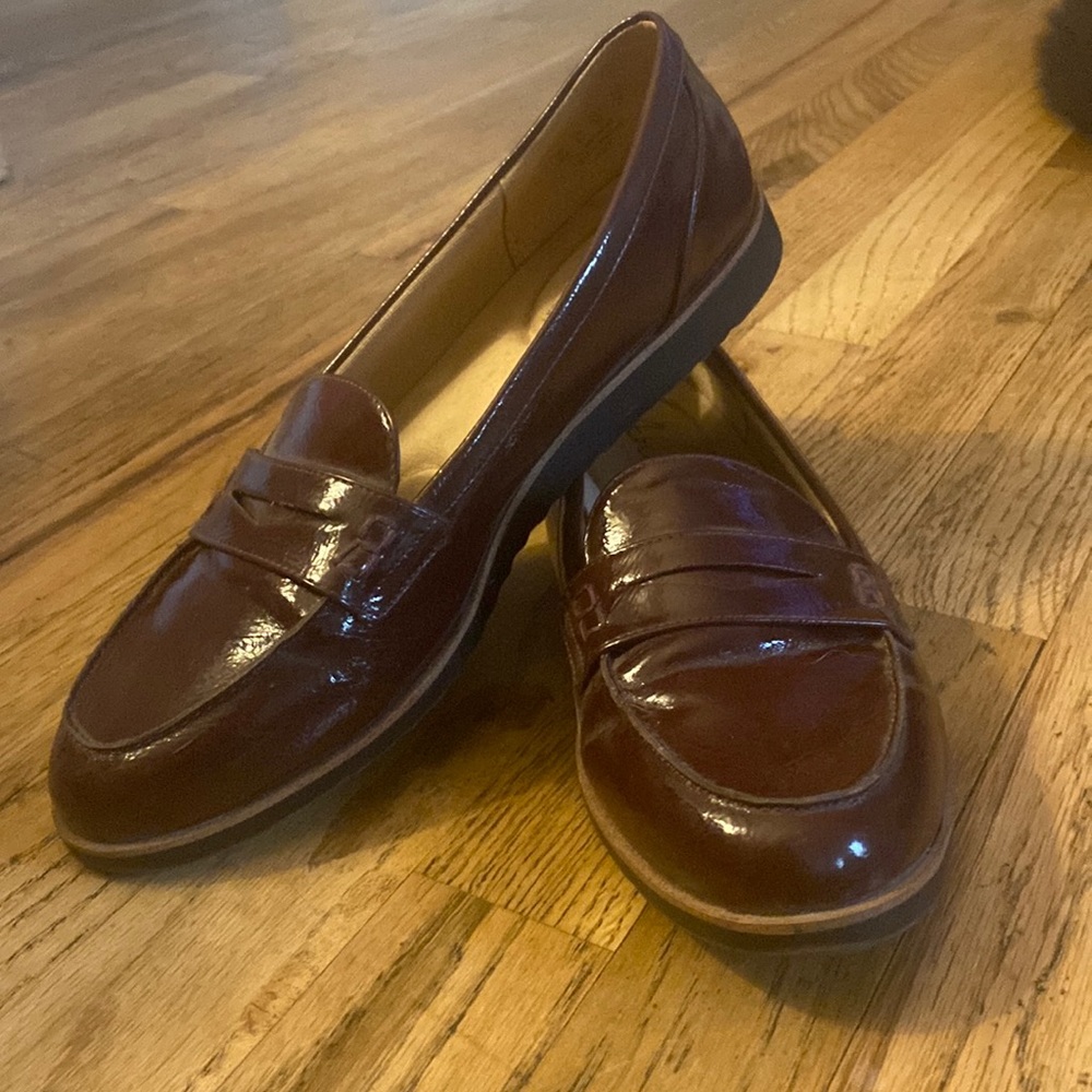 COPY - Abella womens loafers, worn maybe 5x. Cushion. Maroon in color. Size 10 …